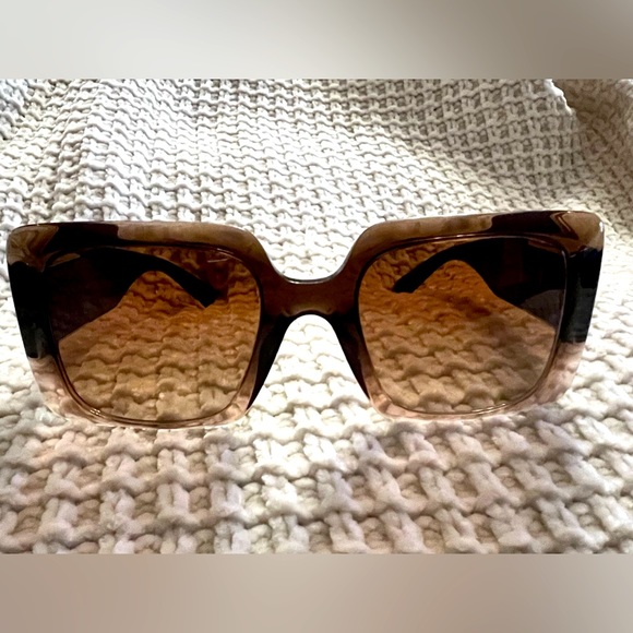 Women’s Versace Sunglasses OVE4405 - Picture 1 of 5